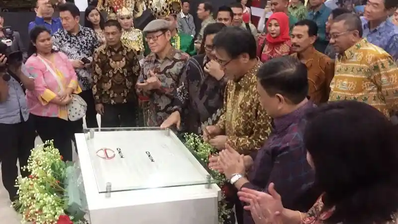 Foto - Hino Upgrade Fasilitas Showroom di Gorontalo Menjadi Big 3S