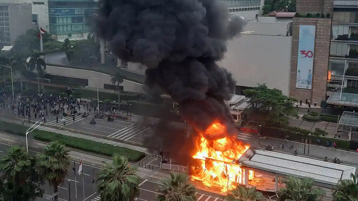 Foto - Sekilas Halte Transjakarta Bundaran HI-Astra