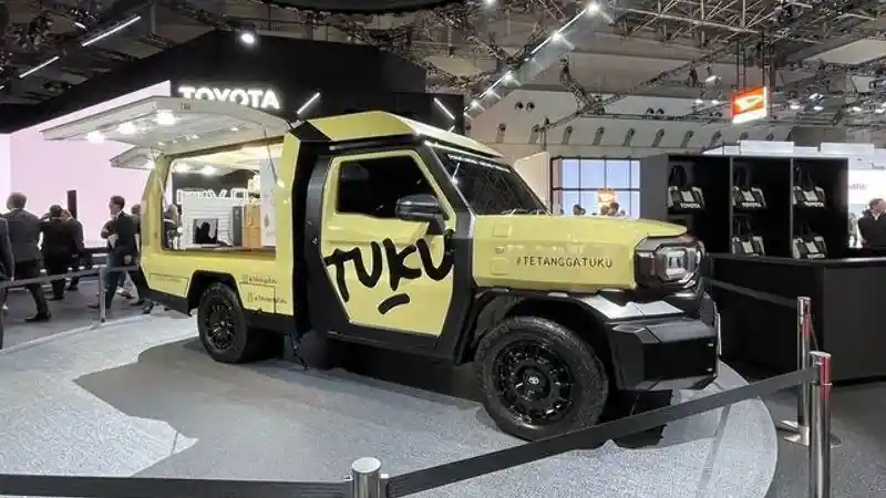 Foto - Toyota Rangga Tidak Dirakit Di Indonesia. CBU Dari Thailand?