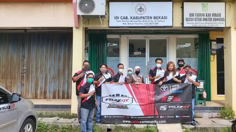 Foto - Kegiatan Mulia Komunitas Veloz Chapter Bekasi Demi Lawan Covid-19