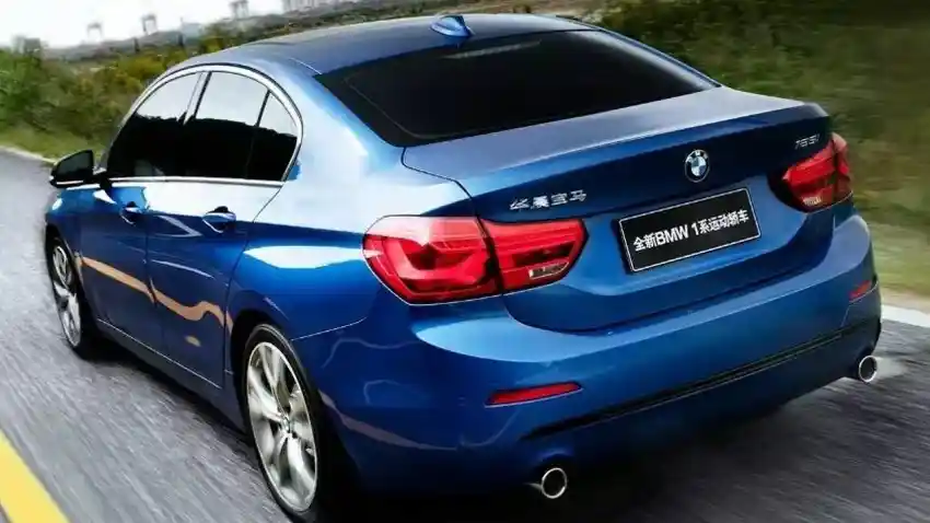 Foto - BMW Seri-1 Sedan Dijual Diluar Tiongkok Untuk Pertama Kalinya. RP 300 Jutaan!