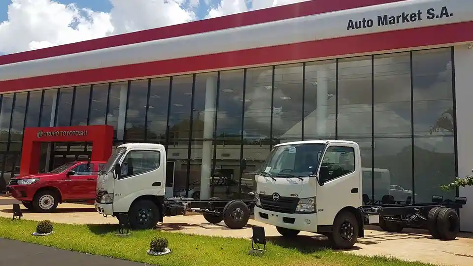 Berita - Hino Sukses Ekspor 3.000 Unit Truk ke Pasar ASEAN 