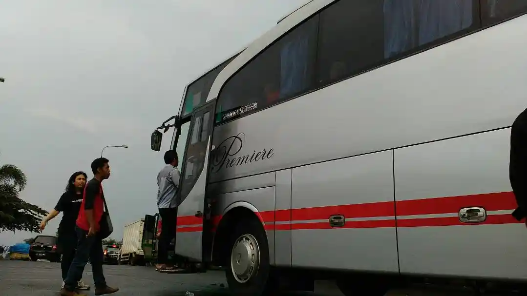 Berita - Antisipasi Bus Tak Layak Jalan yang Memicu Laka, Kemenhub Gencarkan Razia Bus Pariwisata