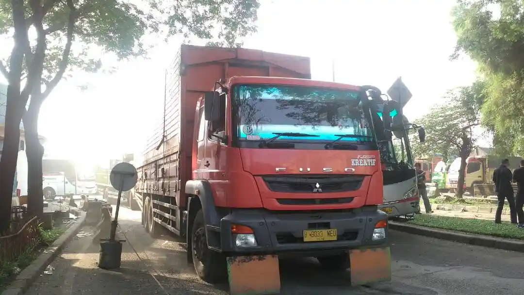 Berita - Libur Lebaran 2017 : Truk Di Atas 14 Ton Dilarang Beroperasi Dan Jembatan Timbang Akan Dijadikan Rest Area