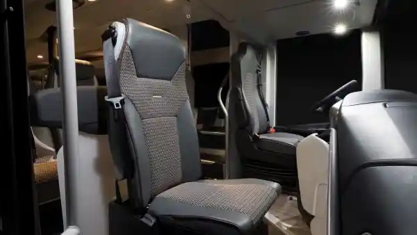 Foto - Mengintip Kemewahan Bus Double Decker Terbaru dari Setra