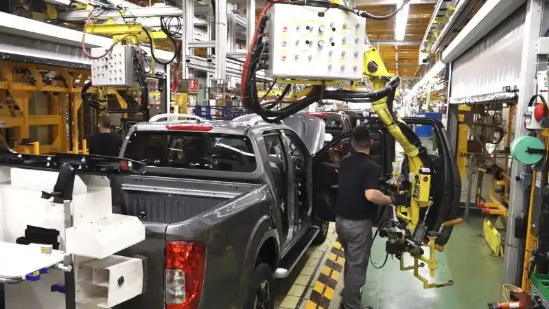 Berita - Pabrik Nissan Navara di Eropa Terpaksa Tutup, Ini Penyebabnya