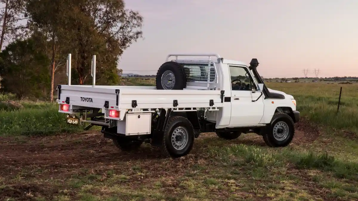 Berita - Toyota Upgrade Land Cruiser Kasta Pekerjanya