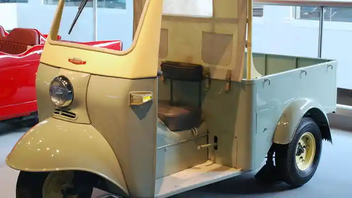 Foto - Inilah Mobil-Mobil Pertama Pabrikan Mobil kondang