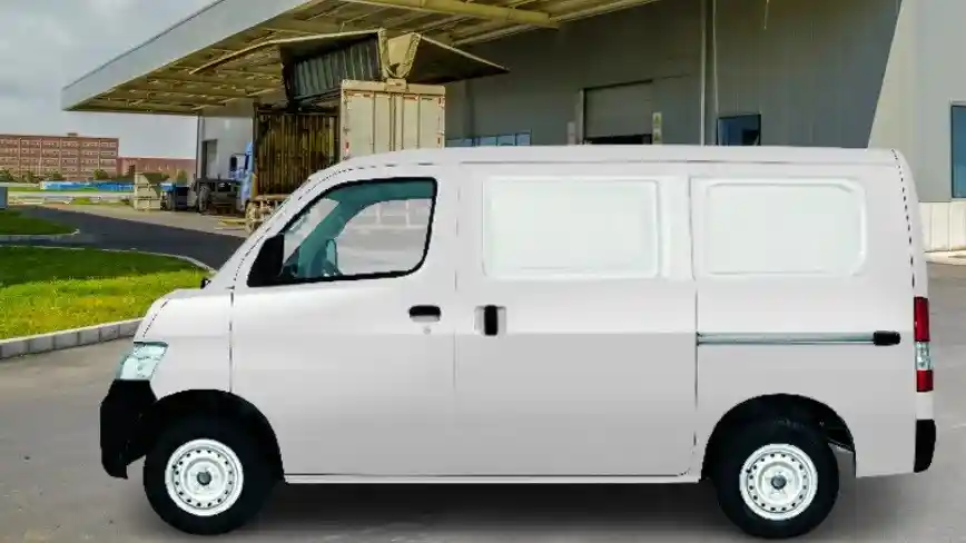 Foto - Inilah Lima Blind Van Terlaris Di Indonesia