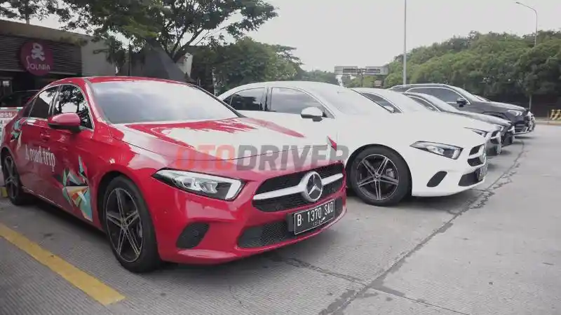 Foto - Daftar Harga Mercedes-Benz (Februari 2020)