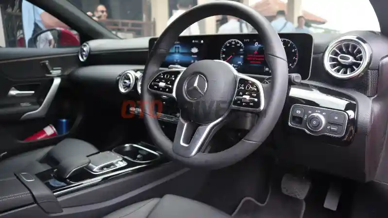 Foto - First Drive: Mercedes-Benz A 200 Sedan 2020