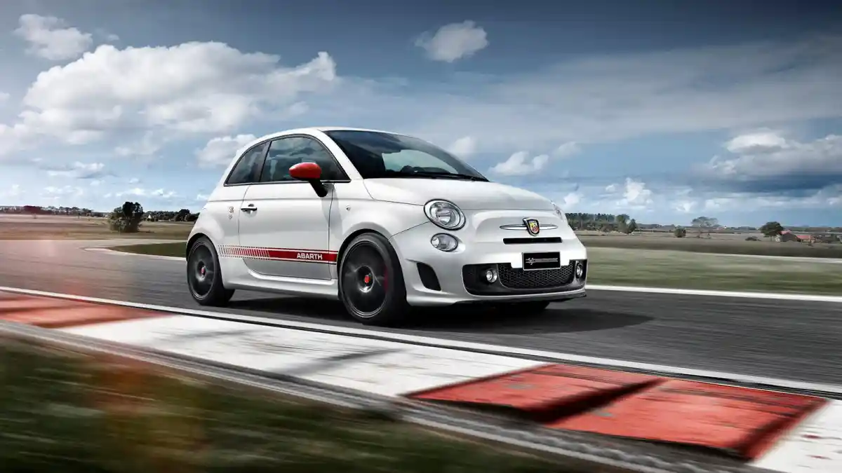 Berita - Abarth Keluarkan Mobil Spesial MotoGP 