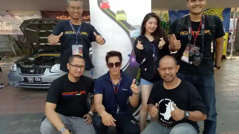 Foto - Hyundai Accent Series Club Indonesia Bawa Gadis Korea Asli, Apa Tujuannya?