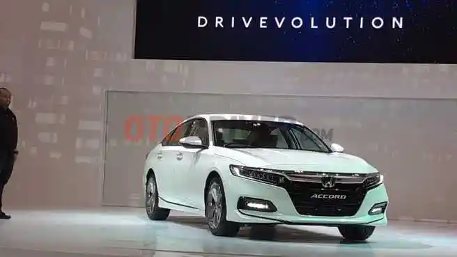 Berita - Laporan Penjualan 4 Mobil Baru yang Hadir di GIIAS 2019