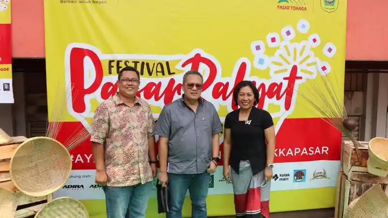 Berita - Adira Finance Dekati Masyarakat dengan Cara Unik