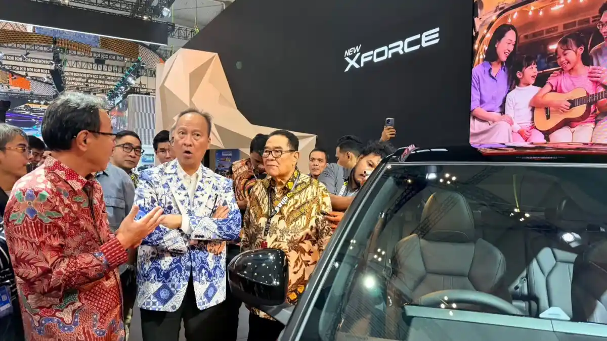 Foto - Pemerintah Lanjutkan Insentif Mobil Listrik, Hanya untuk Program Mobil Nasional