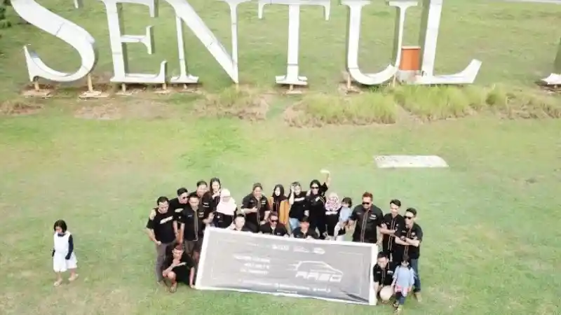 Foto - Keseruan Agya Ayla SoliDaritas Sikat Lalapan Petai