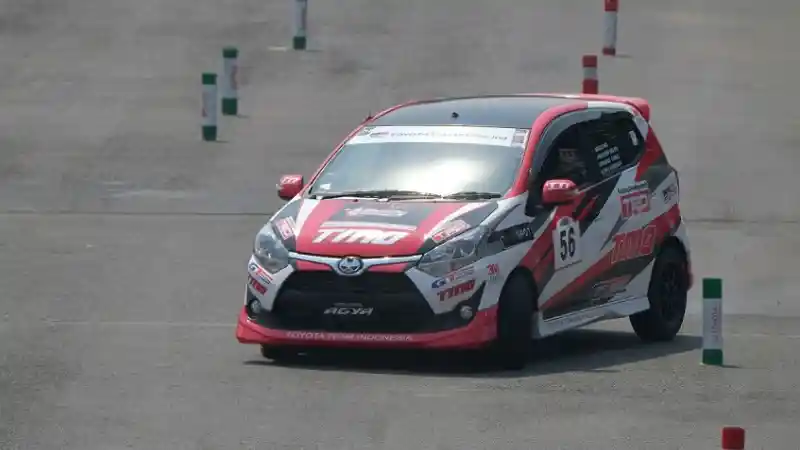 Foto - Agya Jadi 'Penyelamat' Penjualan Toyota, Sudah Laku 2.437 Unit