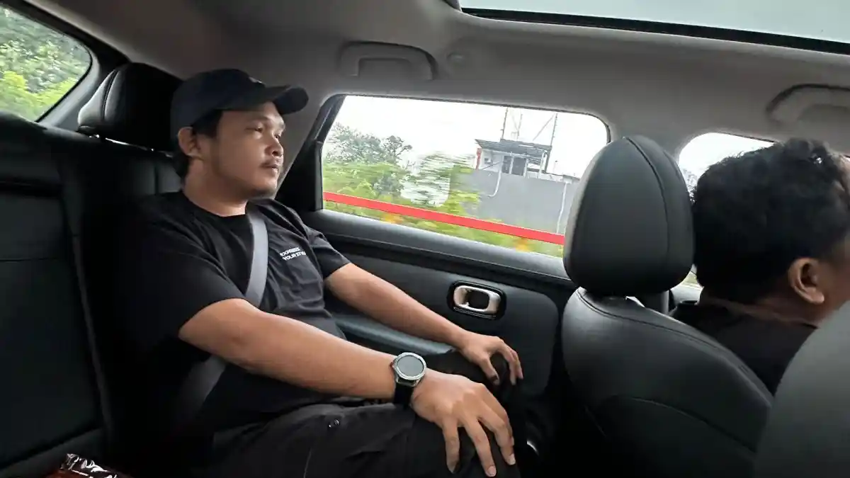 Foto - Kelebihan Dan Kekurangan Aion UT Digunakan Keluar Kota