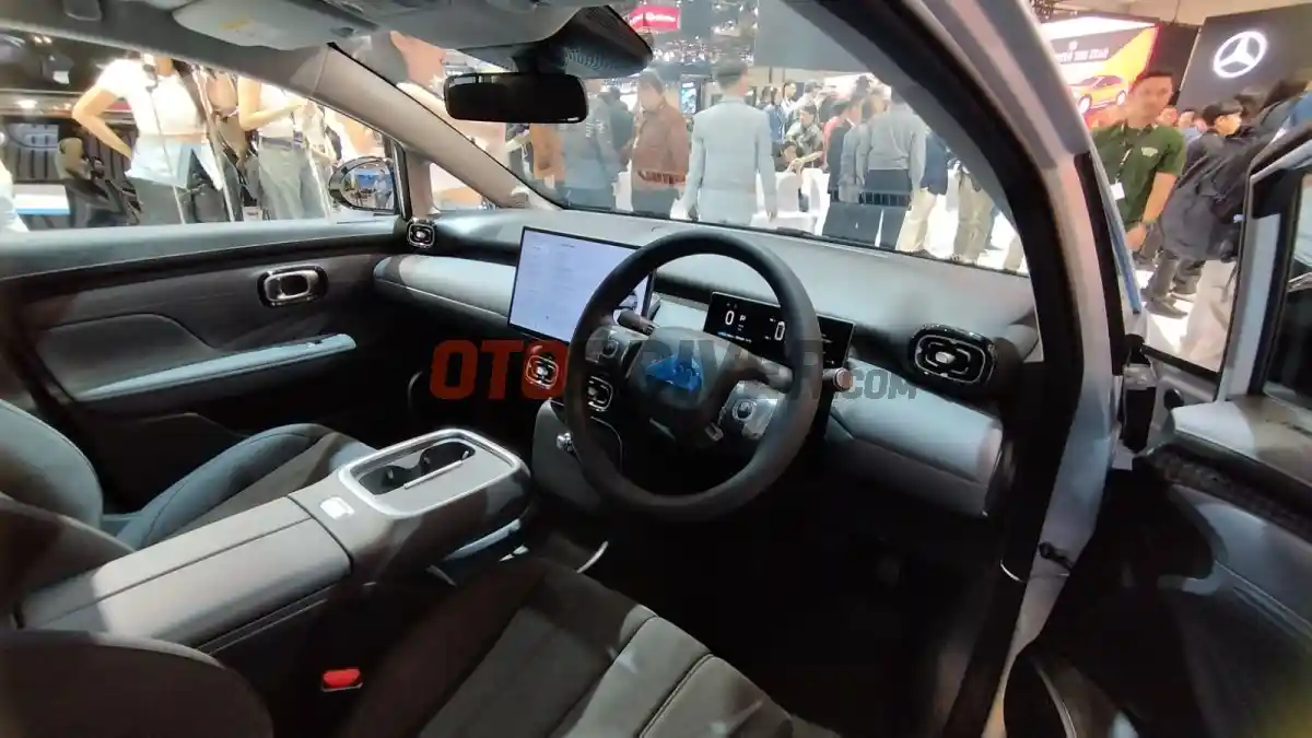 Foto - Aion UT Resmi Meluncur Di GIIAS Dengan Banderol Rp 330 juta, Ini Dia Spesifikasi Lengkapnya