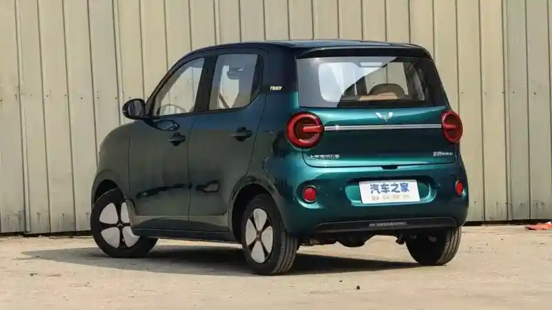 Foto - Digadang Jadi Gen II Air EV, Wuling Aira Punya Pintu Lebih Banyak dan Dimensi Lebih Bongsor