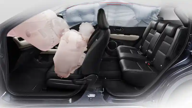 Foto - Komparasi DFSK 560 vs Honda HR-V