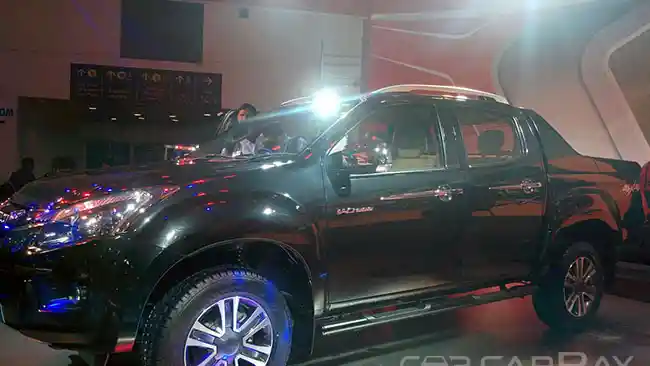 Berita - D-Max V-Cross Varian Termewah D-Cab Isuzu