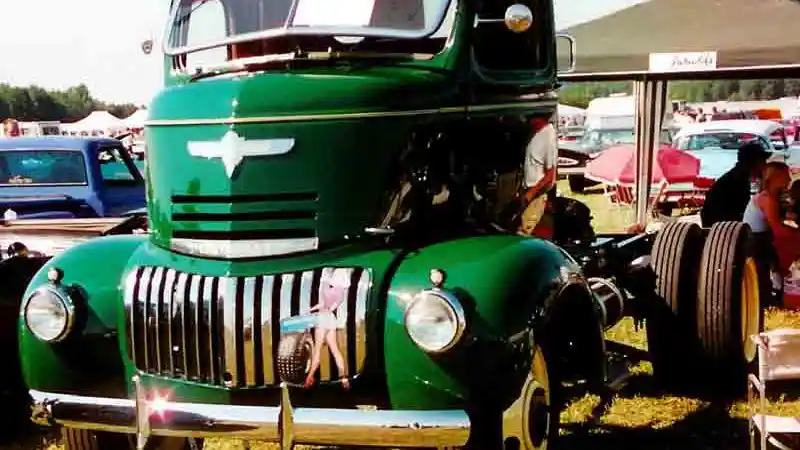 Foto - Si Jambrong, Legenda Angkutan Sejak Era Pra-Kemerdekaan