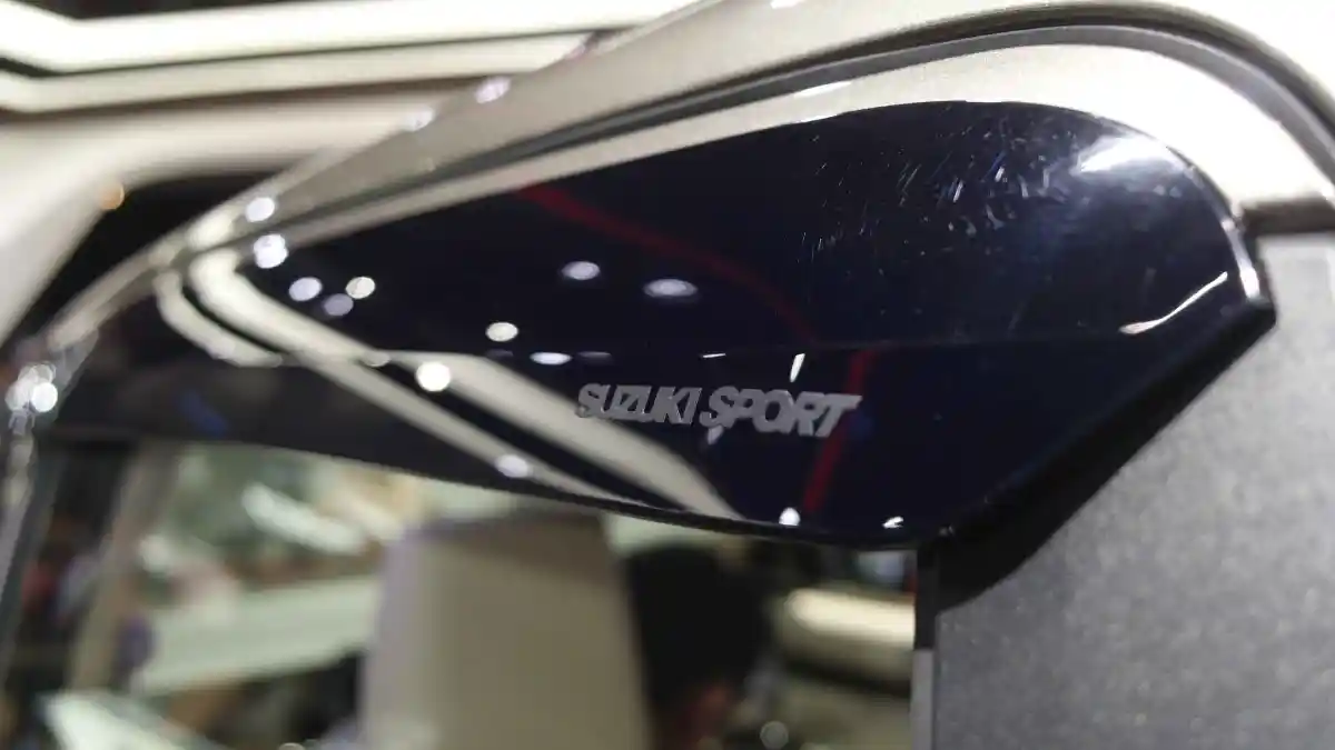 Foto - Aksesoris Resmi Suzuki All New Ertiga Mulai Dijual, Ini Daftar Harganya