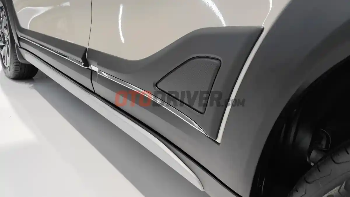 Foto - Harga Aksesoris Resmi Suzuki Fronx Untuk Eksterior Dan Interior