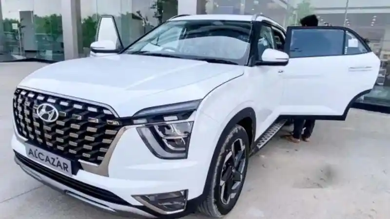 Berita - Hyundai Alcazar Catat Booking Hingga 11 Ribu Unit. Versi Bensin Lebih Diminati