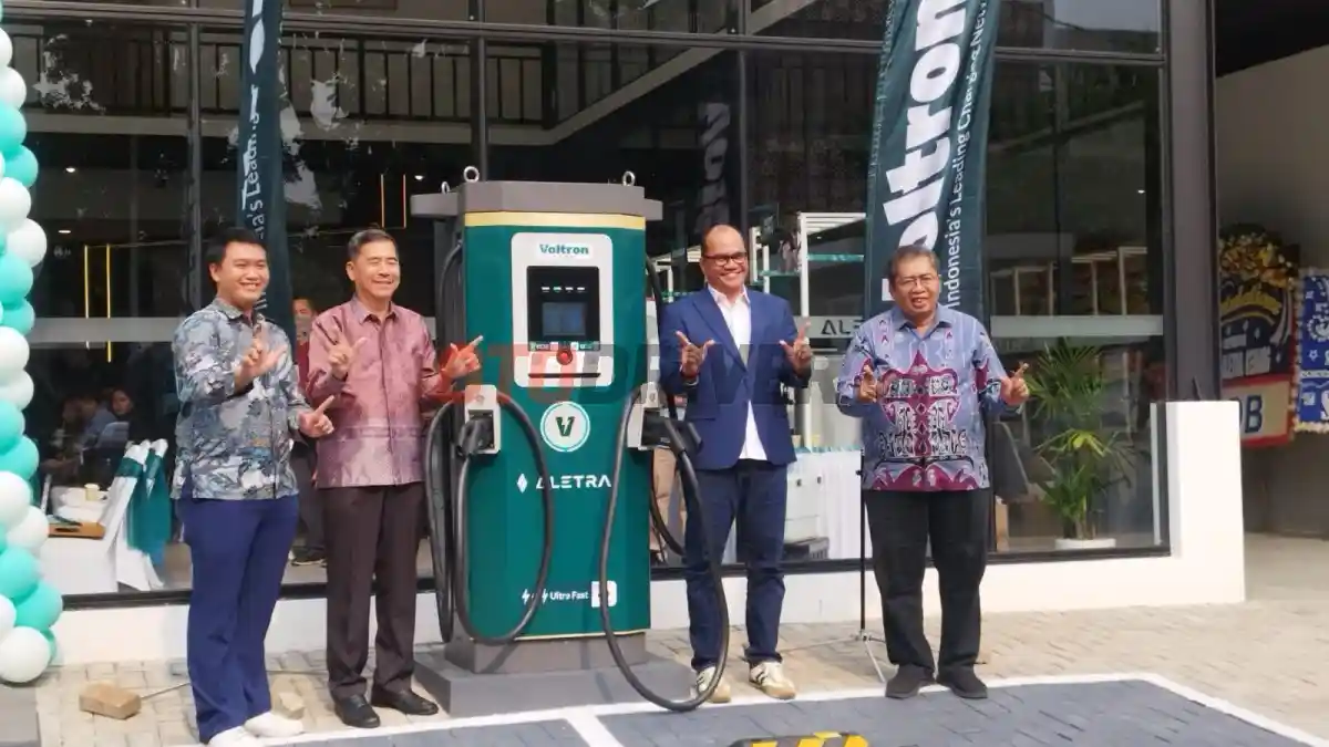 Foto - Aletra Buka Dealer Ke 4 Di Jaksel, Ini Fasilitasnya