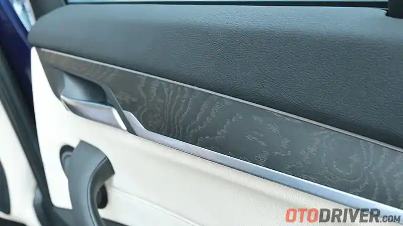 Foto - FIRST DRIVE: BMW X1 sDrive 18i 2016