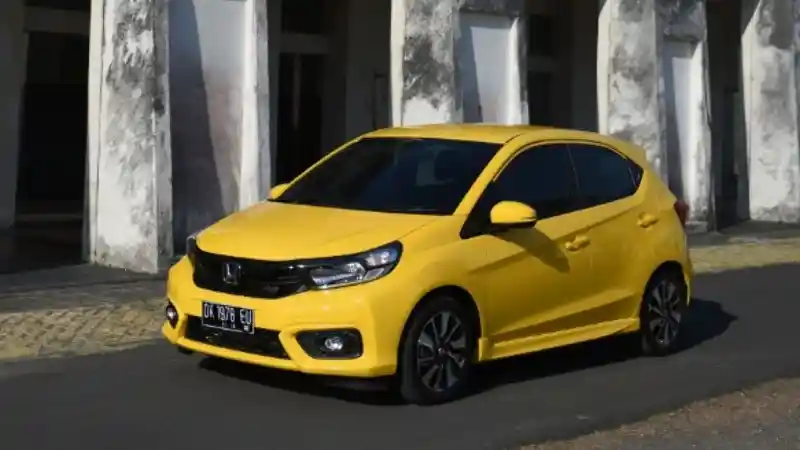 Berita - Brio RS Masih Terlaris, Sirion Tekuk Ignis