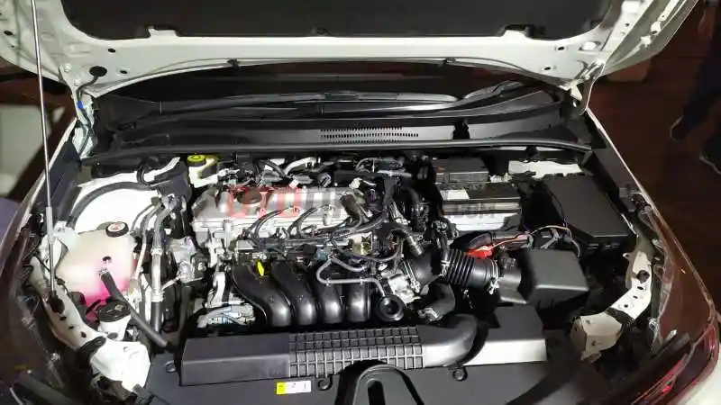 Foto - Mekanisme Perbaikan Mobil Hybrid Jika Terendam Banjir