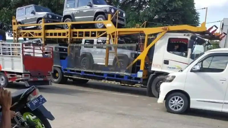 Foto - Jimny Akan Jadi Mobil Termahal Suzuki Indonesia?