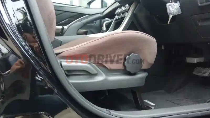 Foto - FIRST DRIVE: Nissan All New Livina VE AT