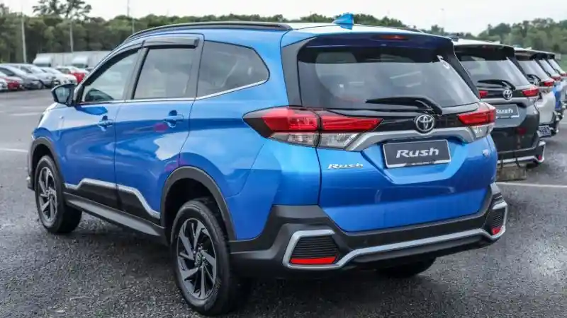 Foto - Jangan Iri Lihat Fitur Toyota Rush Versi Malaysia yang Baru Meluncur