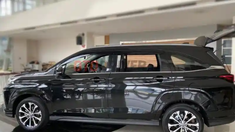 Foto - Bocor Tanpa Sehelai Benang Pun. Ini Wujud All New Toyota Avanza Veloz 