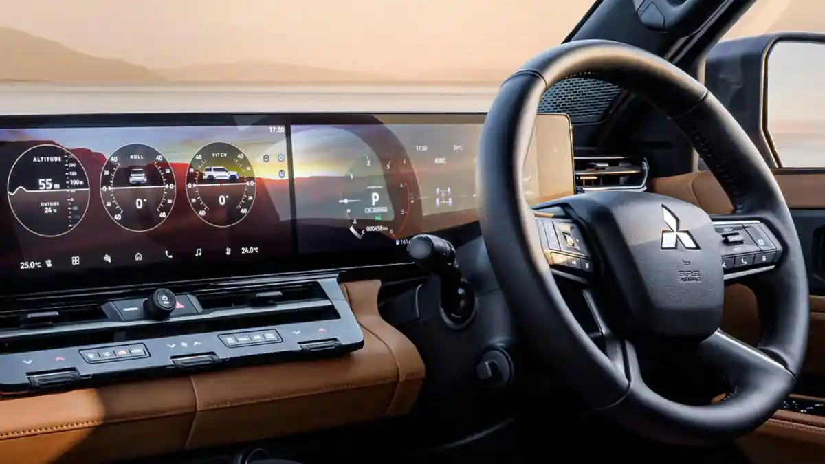 Foto - All New Mitsubishi Pajero Tadinya Cuma Jadi Triton Versi SUV