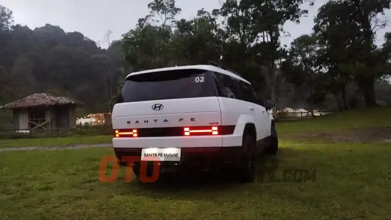 Foto - Jajal Hyundai All New Santa Fe, Langsung Ke Habitatnya