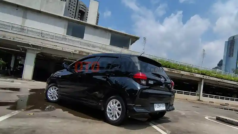 Foto - All New Toyota Agya Non LCGC vs All New Toyota Agya LCGC, Serupa Tapi Tak Sama