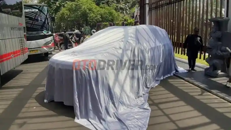 Foto - Detik-detik Almaz 7 Penumpang Meluncur