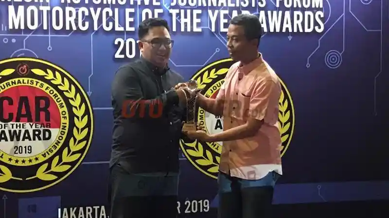 Foto - Wuling Almaz Jadi Mobil Terbaik Versi Wartawan Otomotif Nasional