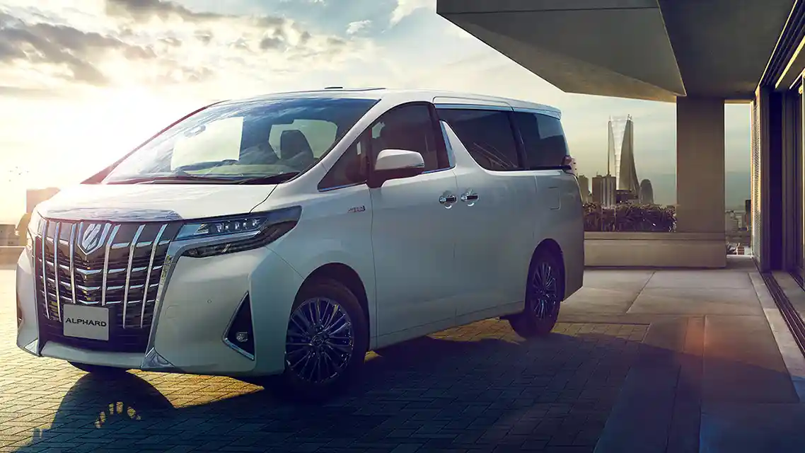 Berita - Toyota Alphard Facelift 2018 Resmi Muncul Sebagai Kado Natal