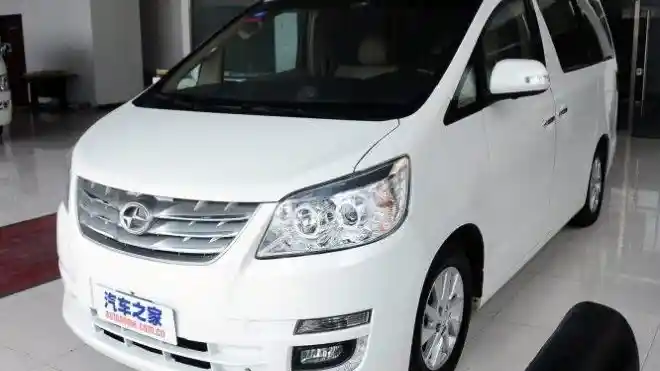 Foto - Ruili DoDa V8, Jiplakan Toyota Alphard Buatan Cina