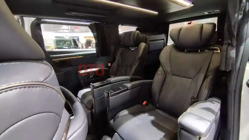 Foto - Varian Konvensional Kalah Jauh, Toyota Alphard HEV Paling Banyak Dipesan saat GIIAS