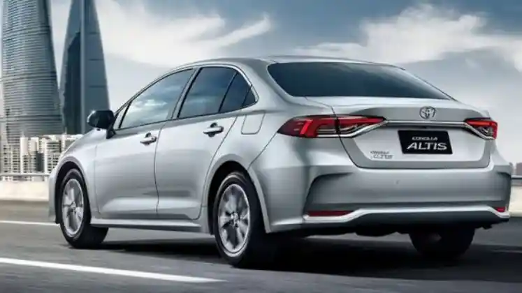 Foto - Toyota Corolla Altis Generasi Terbaru Segera Meluncur