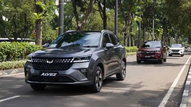 Foto - Wuling Alvez, SUV dengan Banderol Menggiurkan