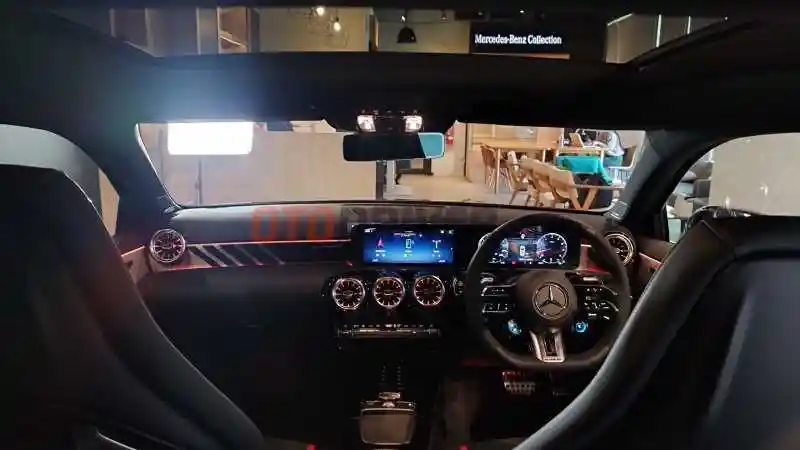 Foto - Mercedes-AMG A35 dan A45 S, Si Kecil Buas Resmi Melenggang di Indonesia Dengan Sentuhan Baru